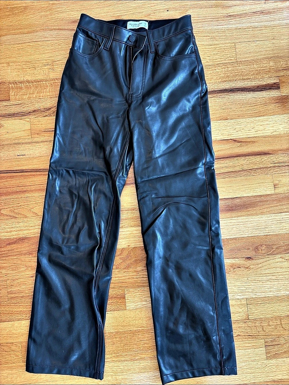 Abercrombie & Fitch Vegan Leather Pants Straight Leg Black, size 26/2